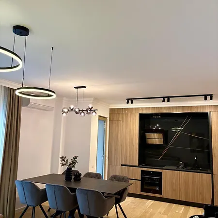 Apartmán Maisona - Modern And Stylish Near Center