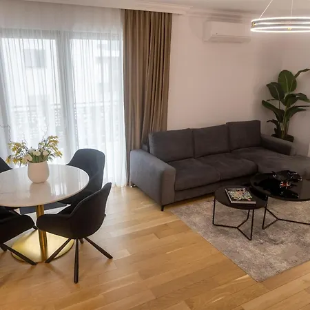 Maisona - Modern And Stylish Near Center Apartmán