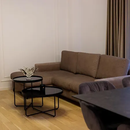 Apartmán Maisona - Modern And Stylish Near Center *