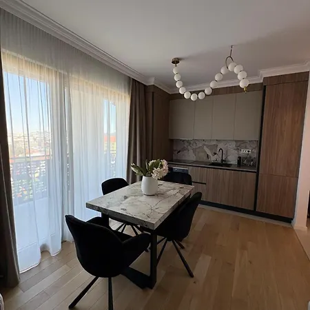 Apartmán Maisona - Modern And Stylish Near Center