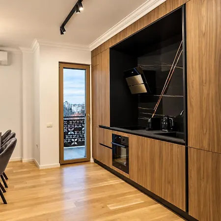 Maisona - Modern And Stylish Near Center Apartman Temesvár