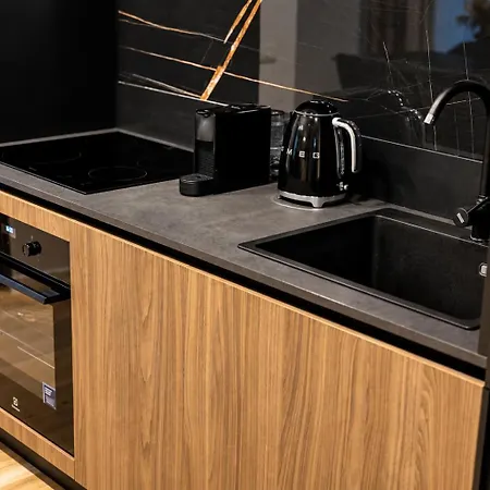 Maisona - Modern And Stylish Near Center Apartman