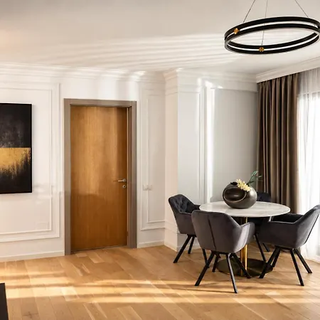 Maisona - Modern And Stylish Near Center *
