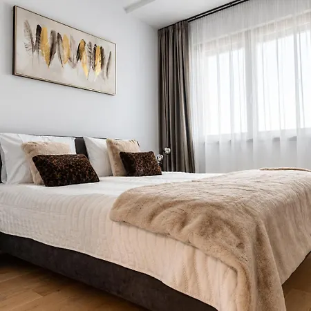 Maisona - Modern And Stylish Near Center Apartman *