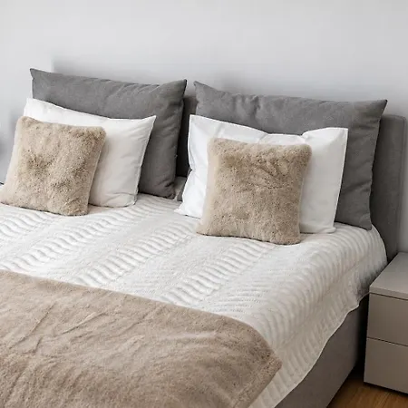 Maisona - Modern And Stylish Near Center Apartman