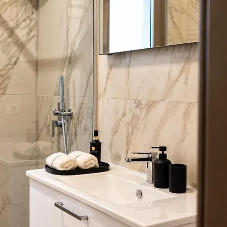 Maisona - Modern And Stylish Near Center Apartman