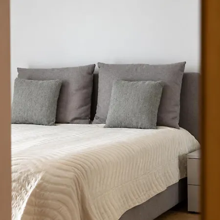 Maisona - Modern And Stylish Near Center Apartman