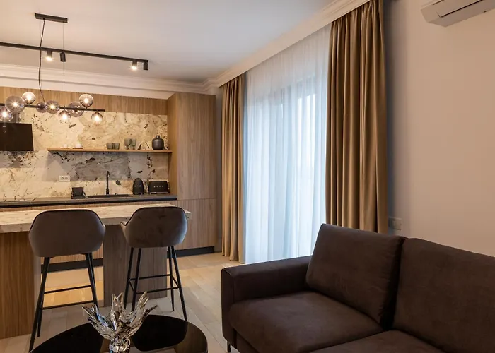 Maisona - Modern And Stylish Near Center