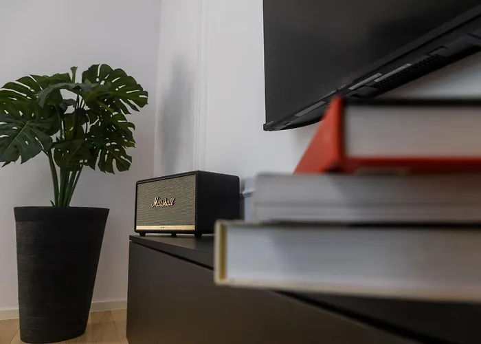 Maisona - Modern And Stylish Near Center