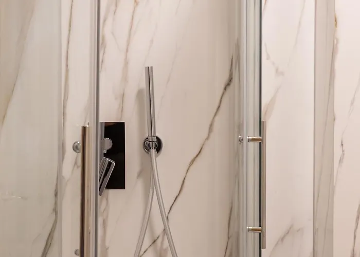 Maisona - Modern And Stylish Near Center