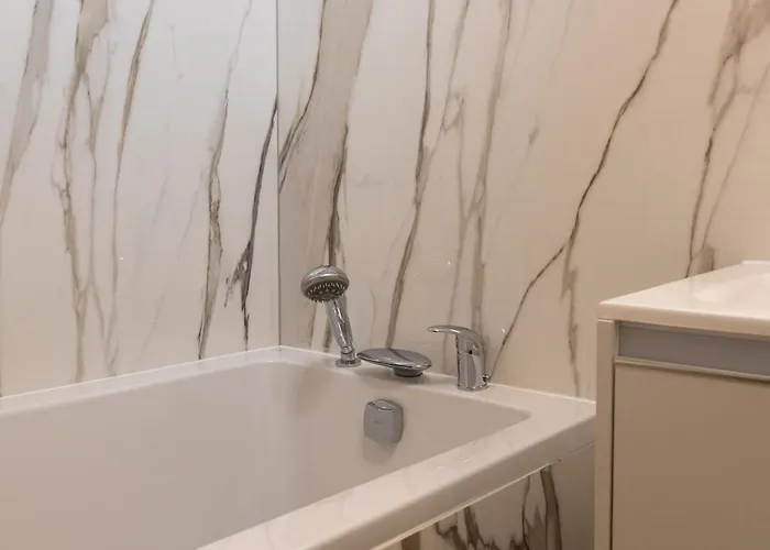 Maisona - Modern And Stylish Near Center